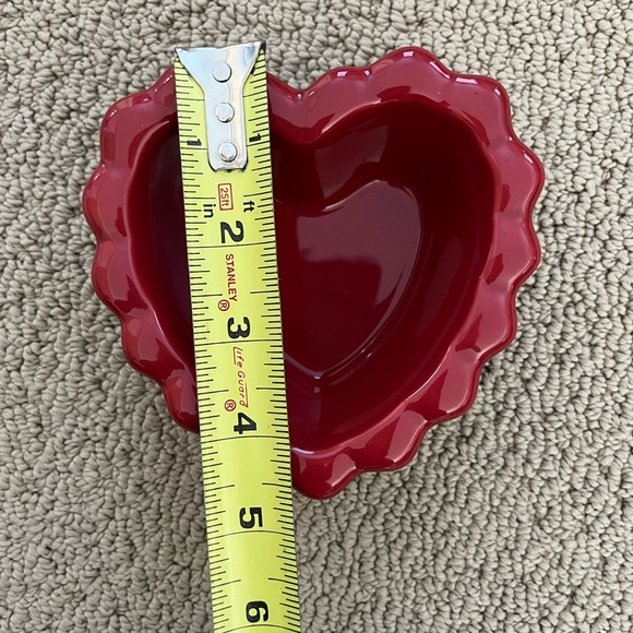 ❤️Chantal red heart shaped dish ❤️ - Picture 6 of 6